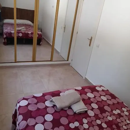 Garcia Noblejas - Apartamento En Malaga