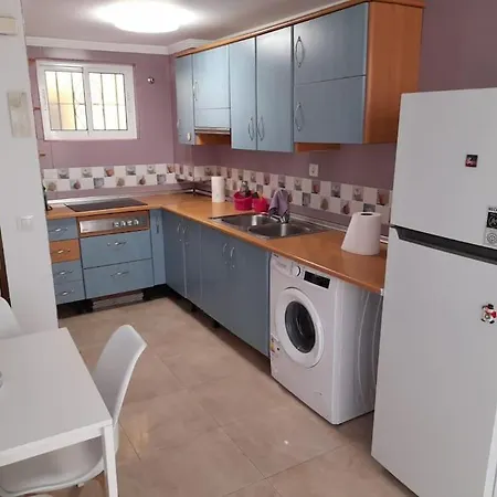 Garcia Noblejas - Apartamento En Malaga